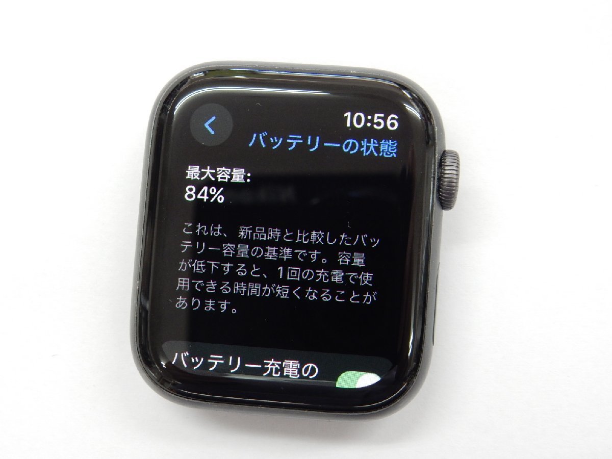 Apple Watch Series 4 GPSモデル 44mm A1978 MU6D2J/A スペースグレイ アップルウォッチ アリミニウム ブラック スポーツバンド【返品OK】の画像5