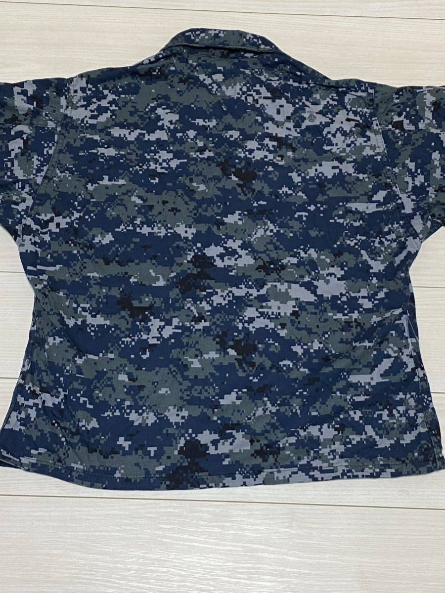 沖縄米軍実物　U.S.NAVY アメリカ海軍 迷彩ジャケット　ブルーデジタル　M-XX SHORT 米軍放出品 OKINAWA(2-12)_画像5