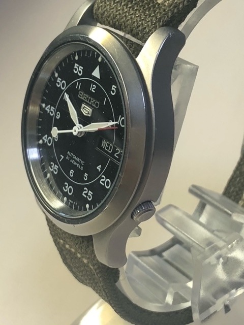 整理③ 完動良品 SEIKO【セイコー５ ミリタリー 逆輸入版 ブラックダイヤル 7S26-02J0 】AUTOMATIC_画像4