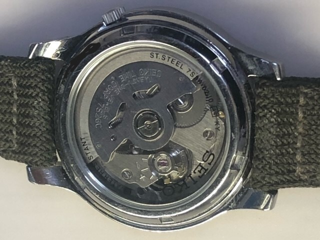 整理③ 完動良品 SEIKO【セイコー５ ミリタリー 逆輸入版 ブラックダイヤル 7S26-02J0 】AUTOMATIC_画像9