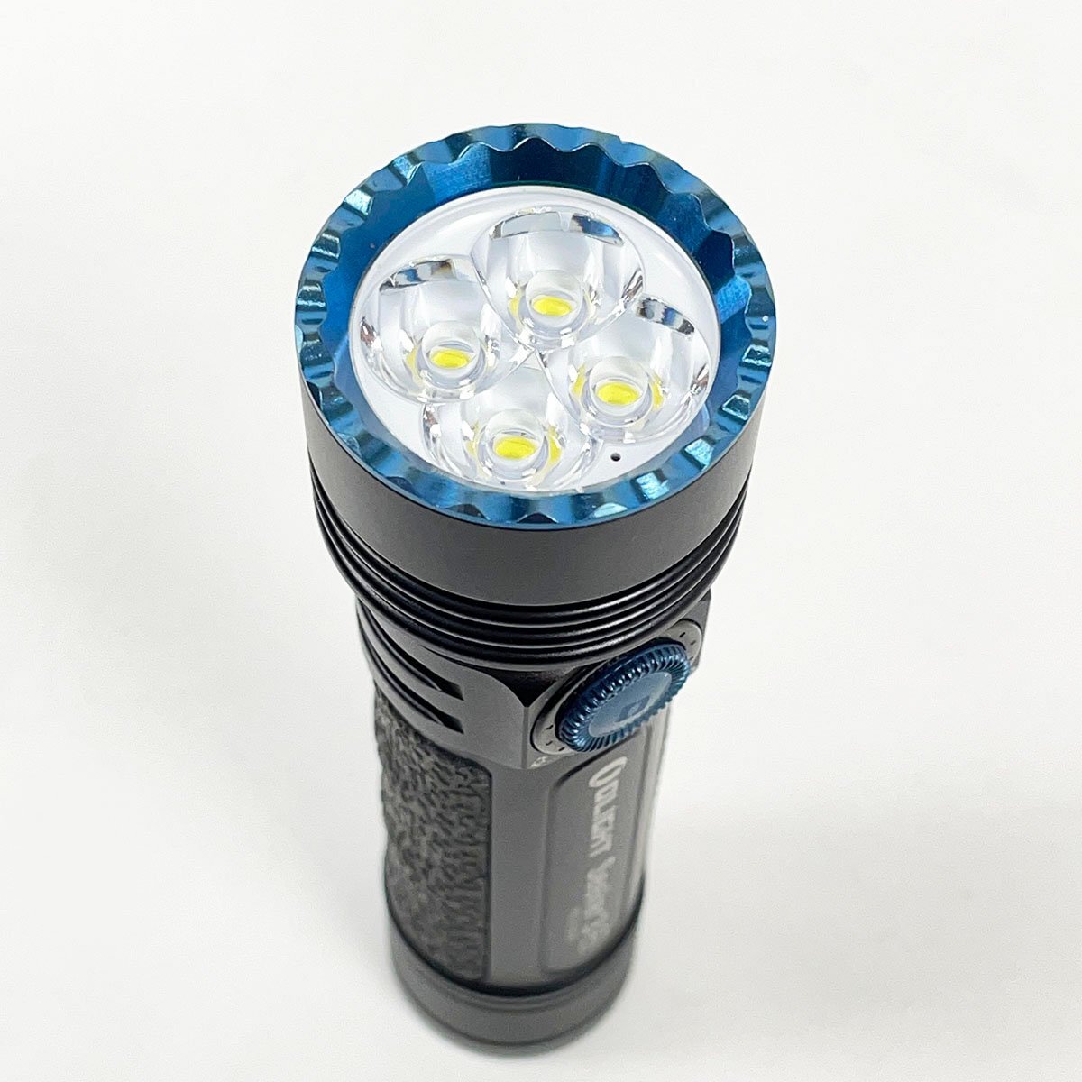 OLIGHT オーライト Seeker 3 Pro 4200ルーメン 懐中電灯 LED フラッシュライト ハンディライト ワークライト [R12866]_画像2