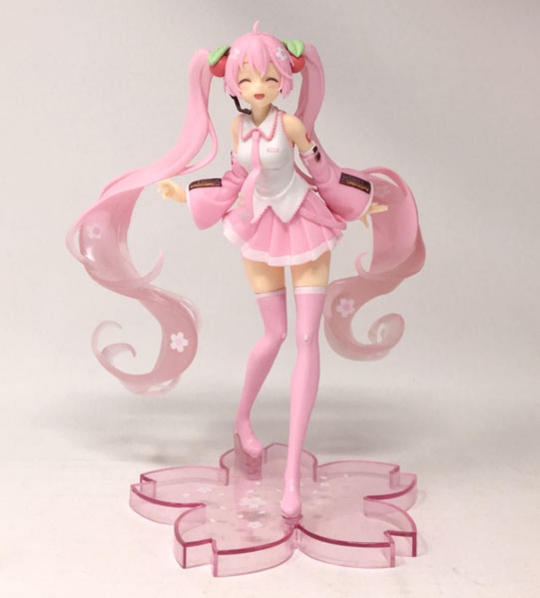新品未開封】桜ミク フィギュア 描き下ろしイラストver タイクレ 新品未開封】桜ミク フィギュア 描き下ろしイラストver タイクレ