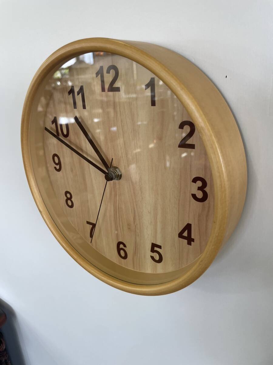 壁掛け時計　時計　クロック　ウォールクロック　北欧　ナチュラル　木製　丸　とけい　おしゃれ　北欧デザイン　木目　シンプル　見やすい_画像2