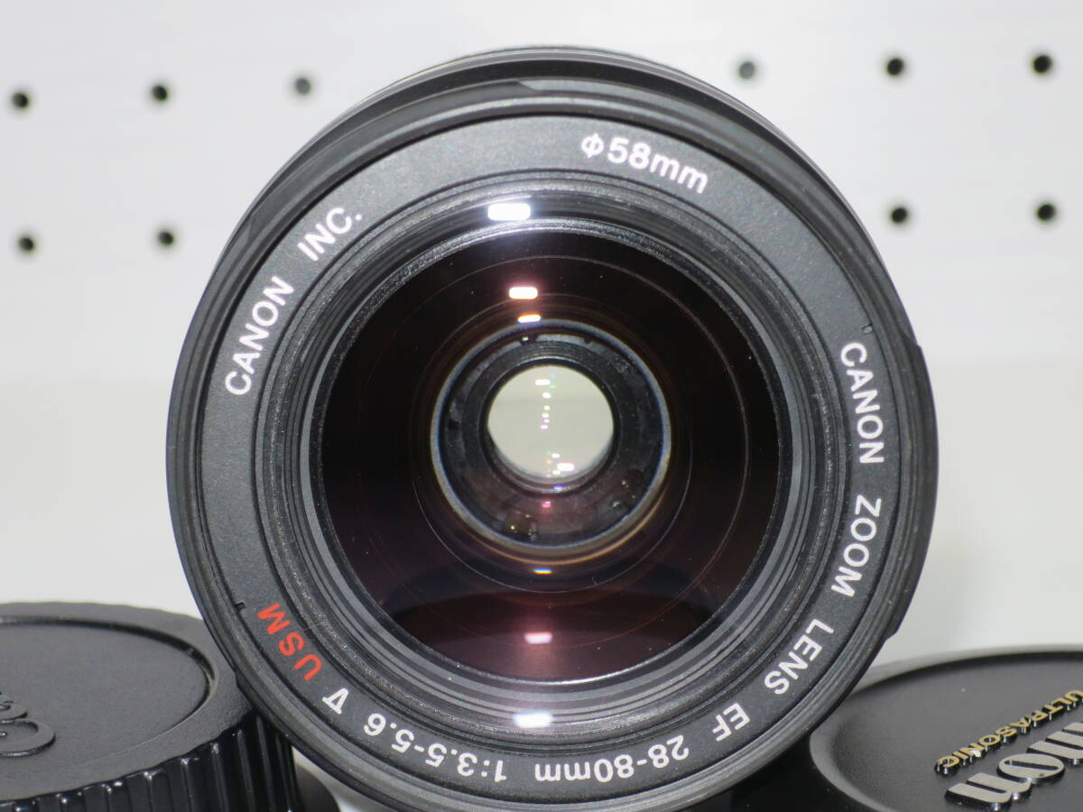 ●canon zoom lenz ef 50-200mm 3.5-4.5 L・zoom lenz ef 28-800mm 3.5-5.6ⅤUSM ジャンク動作品 60サイズ_画像8