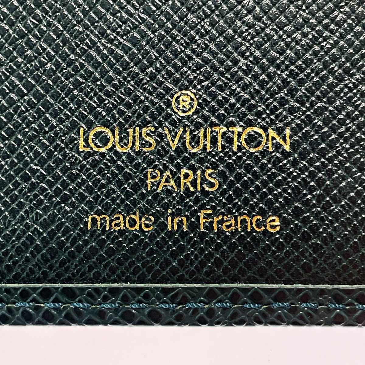 ☆☆ LOUIS VUITTON ルイヴィトン タイガ ポルトバルールカルトクレディ M30394 エピセア 2つ折り長財布 札入れ メンズ やや傷や汚れあり_画像4