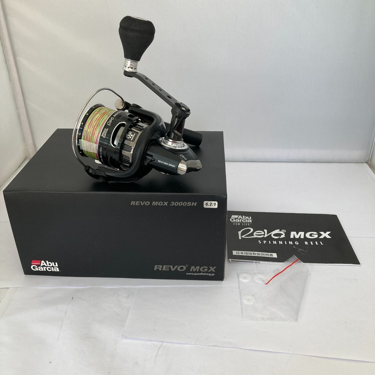 □□ Abu Garcia アブガルシア レボ MGX 3000SH やや傷や汚れあり_画像1