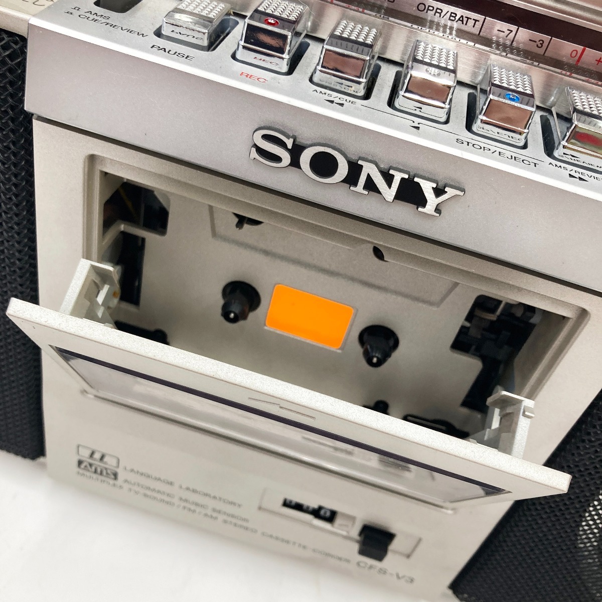 〇〇 SONY ソニー ラジカセ CFS-V3 ジャンク品 現状渡し 全体的に状態が悪い_画像3