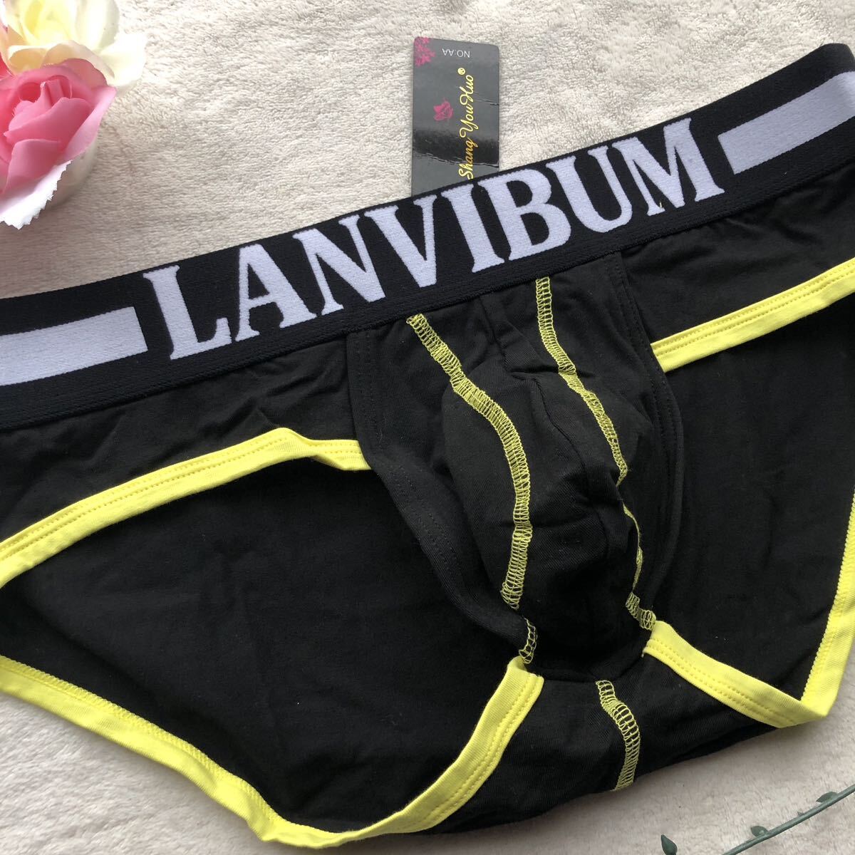 新品 メンズ　Mサイズ　LANVIBUM エロカッコいい　ブラック　イエロー　ミックス　ビキニ　ブリーフ　ショーツ　パンツ　スポーティ_画像2