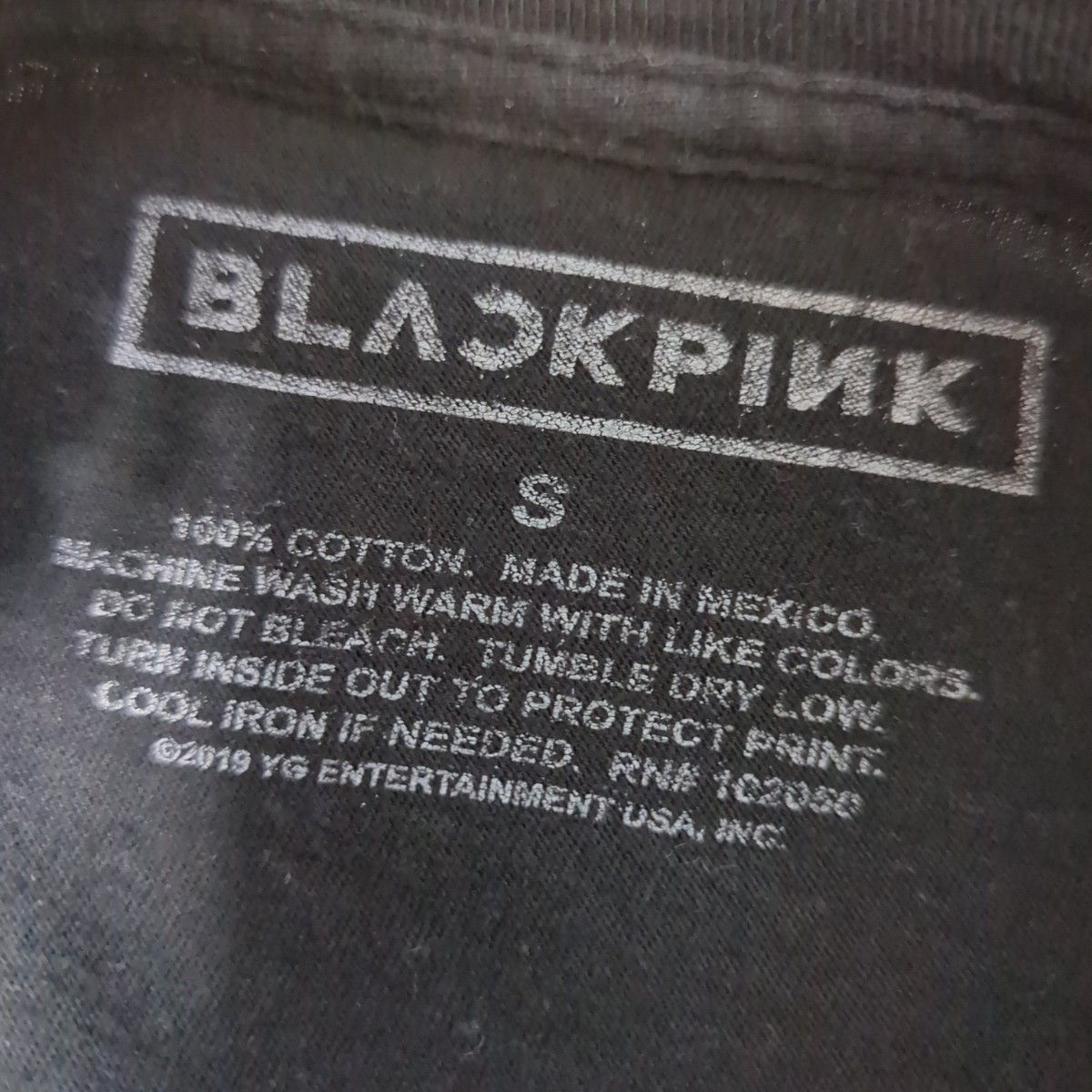 レア　アメリカ購入　メキシコ製　BLACKPINK オフィシャル Tシャツ K-POP　韓国ガールズグループ　ブラックピンク