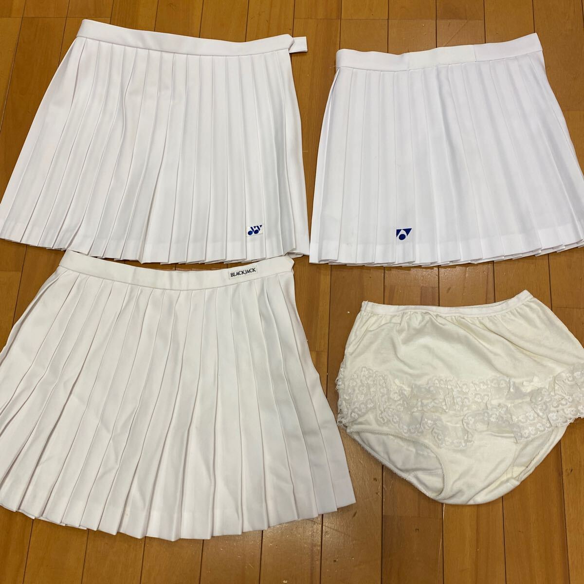 Yahoo!オークション - 2 5 YONEX ヨネックス スコート プリーツ Yahoo!オークション - 2 5 YONEX ヨネックス スコート プリーツ