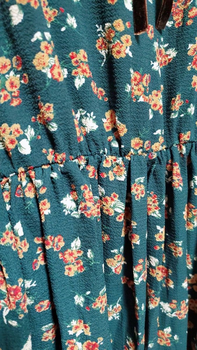韓国購入品 花柄ワンピース 春服 レディースワンピース 長袖 襟フリル付き ゴム付き ロングワンピース 花柄