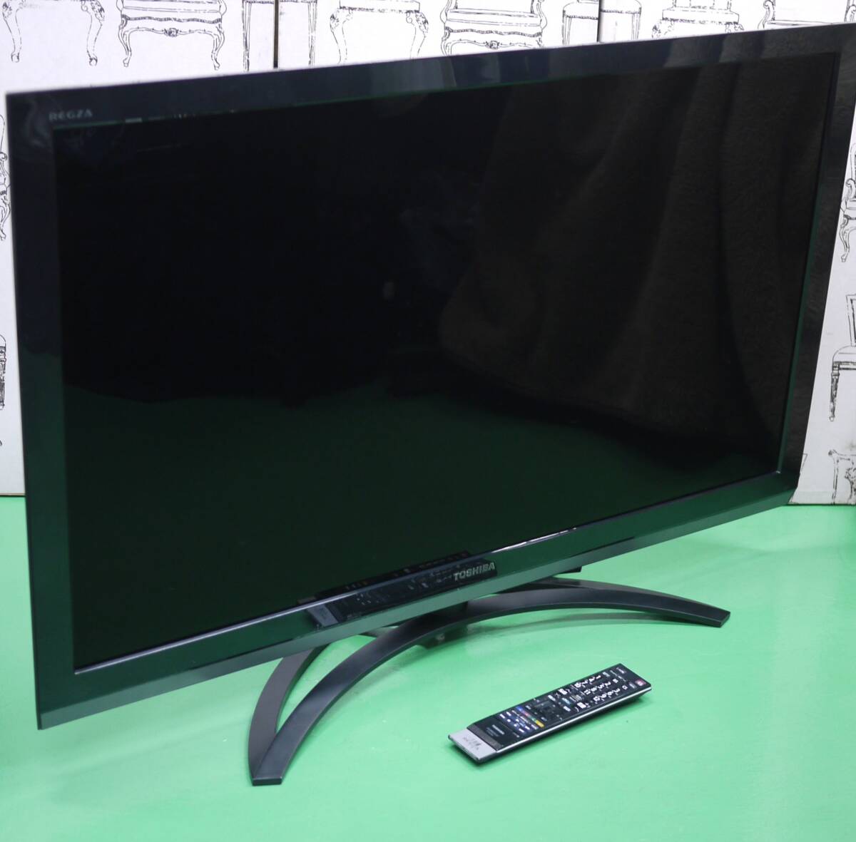 希少 完動美品 東芝 42V型 フルハイビジョン 液晶 テレビ 42Z3 3チューナー搭載 USB外付けHDD録画対応 レゾリューションプラス7 42インチ_画像1