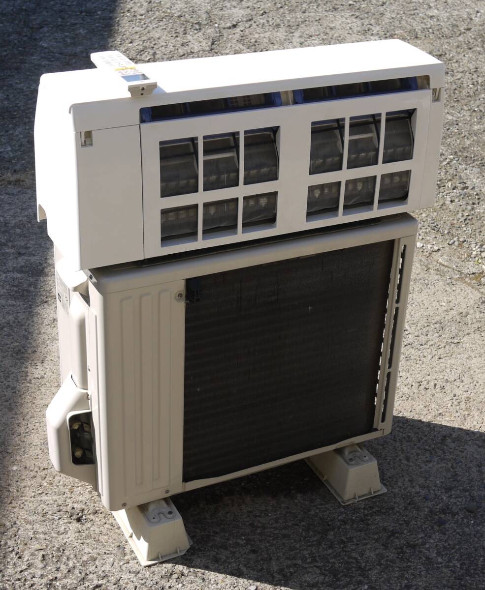 富士通 ルームエアコン AS-R25C-W 2013年 2.5kW 冷房7～10畳 暖房6～8畳 プラズマイオン お掃除エアコン 不在ECO 音声お知らせ 動作品_画像8