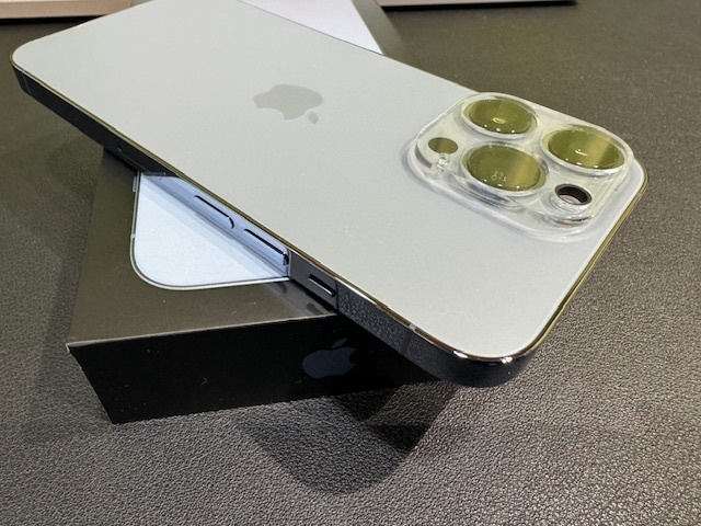 『新生活応援』【USED 美品】Apple iPhone 13 Pro 128GB Sierra Blue 箱あり 豪華5点セットのおまけ付♪の画像9
