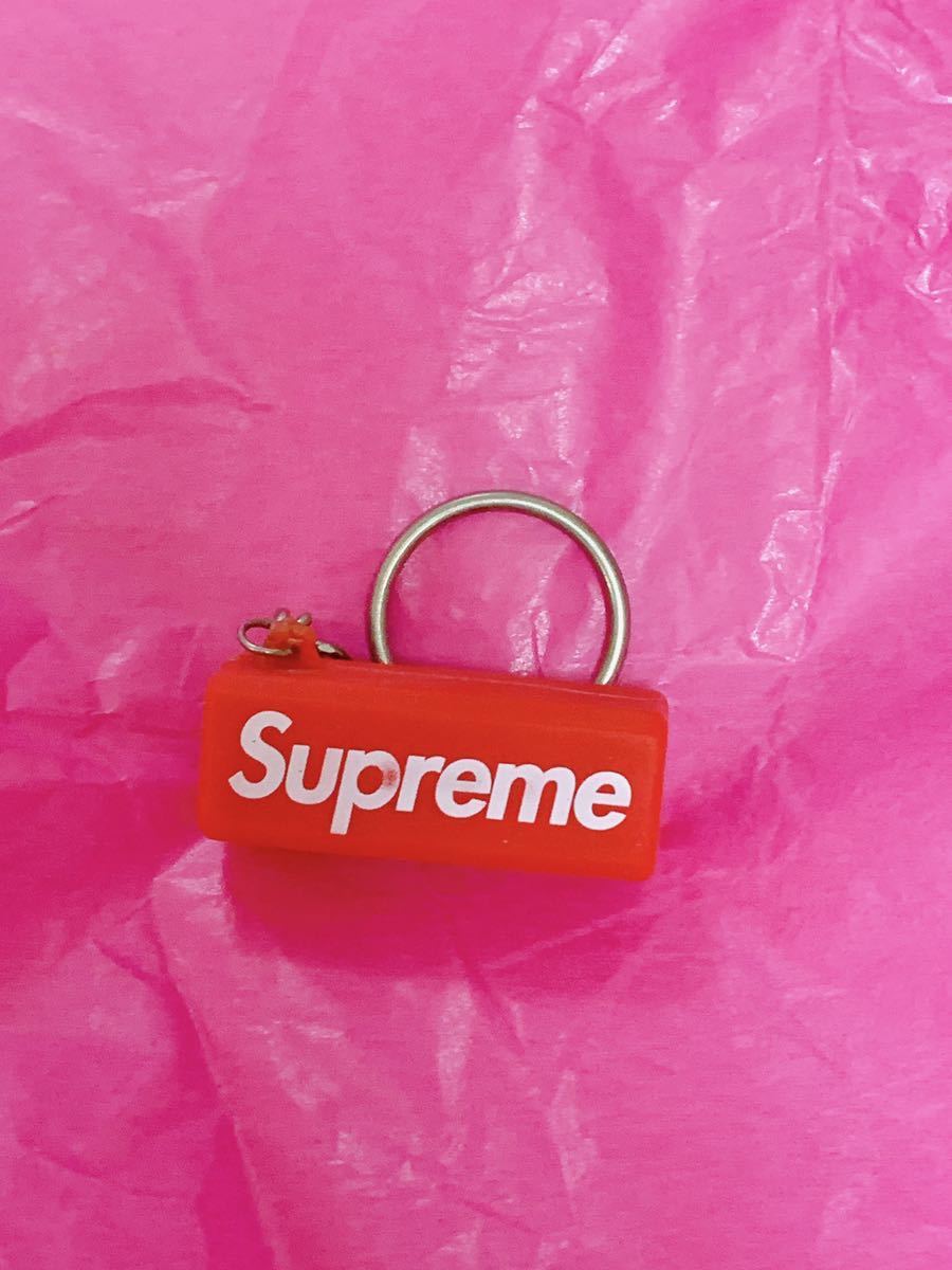 supreme シュプリーム ラバーライト　キーホルダー キーチェーンKeychain ボックスロゴ_画像3