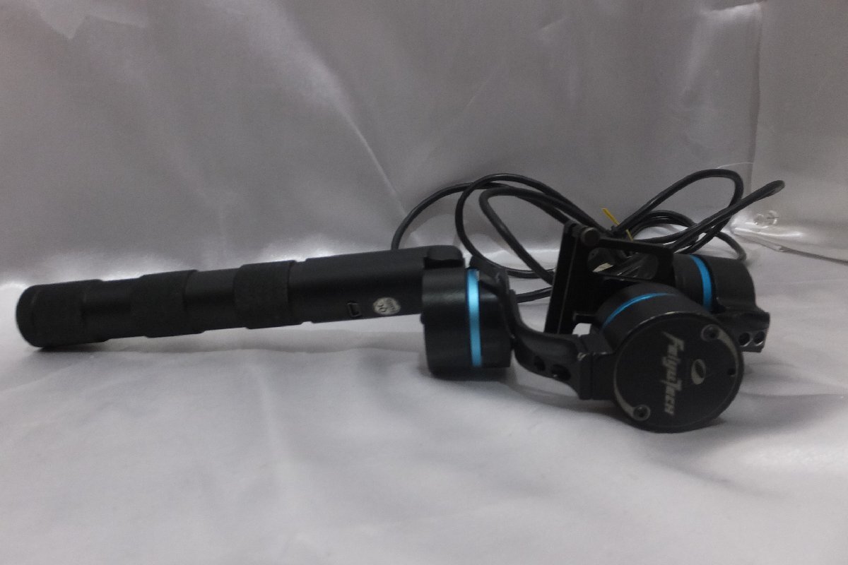 GoPro HERO4 アクション カメラ ウェアラブルカメラ CHDHX-401 ジンバル充電器付 簡単な動作確認済_画像4