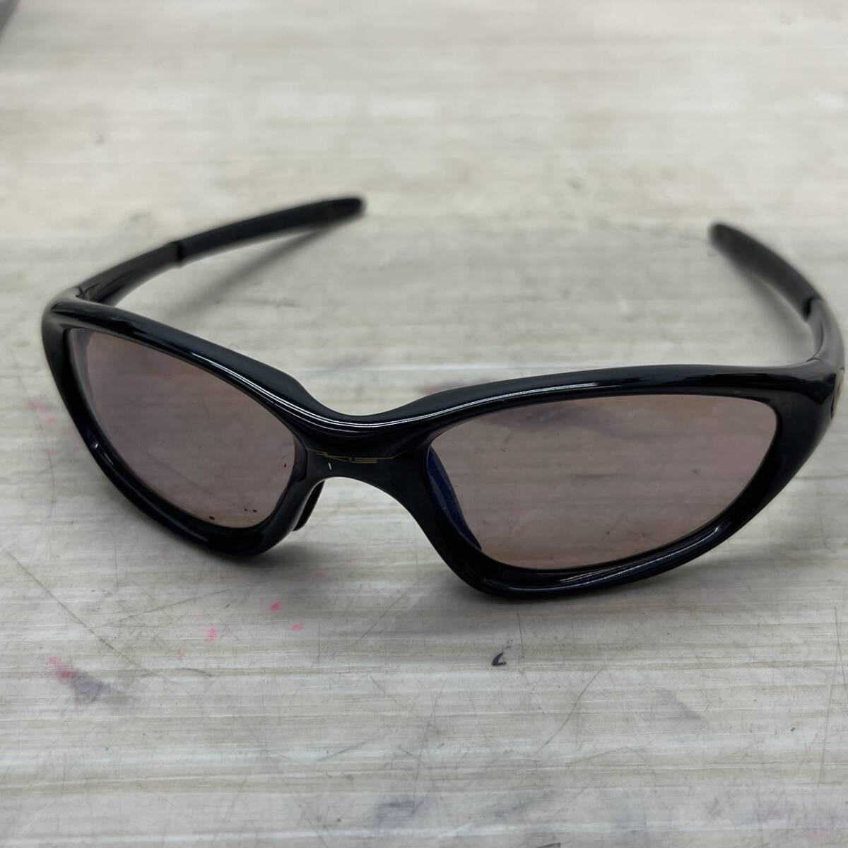 送料無料S83821 OAKLEY ミニットミニッツ オークリー サングラス 色眼鏡
