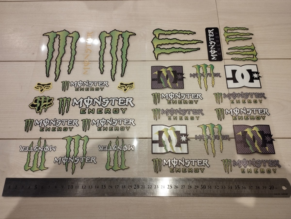 モンスターエナジーステッカー　2シートセット　バイクステッカー　車ステッカー　ヘルメットステッカー　防水反射　MONSTER ENERGY _画像1