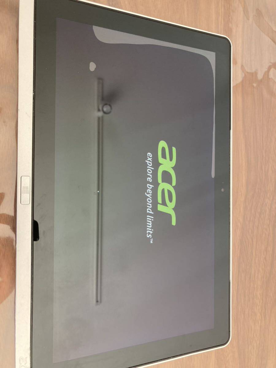 acer 11.6インチ　core i3-3217U 4GB SSD64GB win10 ICONIA W700_画像2