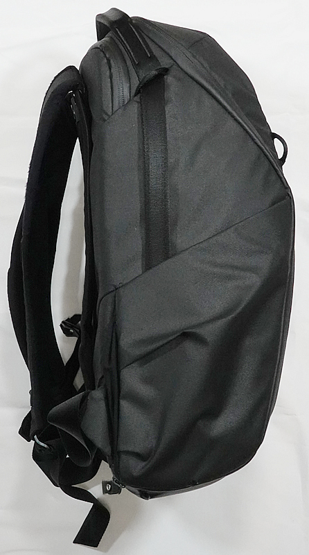 送料無料 Peak Design ピークデザイン エブリデイ バックパック ジップ 20Ｌ BEDBZ-20-BK-2 ブラック Everyday Backpack Zip カメラバッグ_画像4