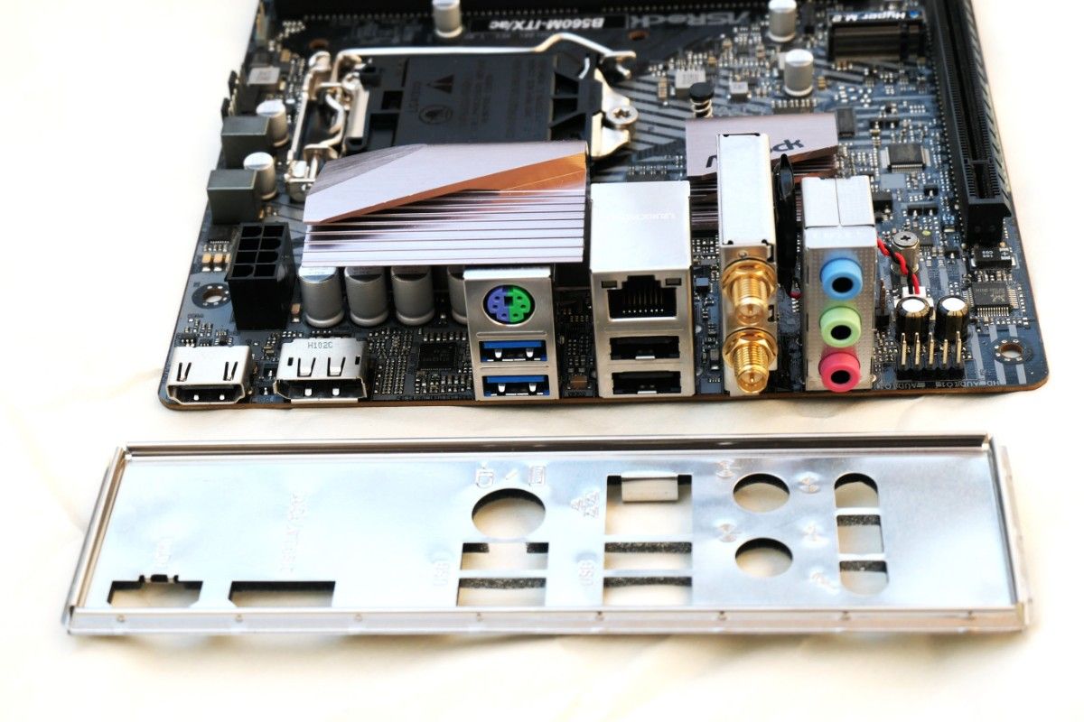 ■Mini-ITX■ ASRock B560M-ITX/ac LGA1200 動作確認済