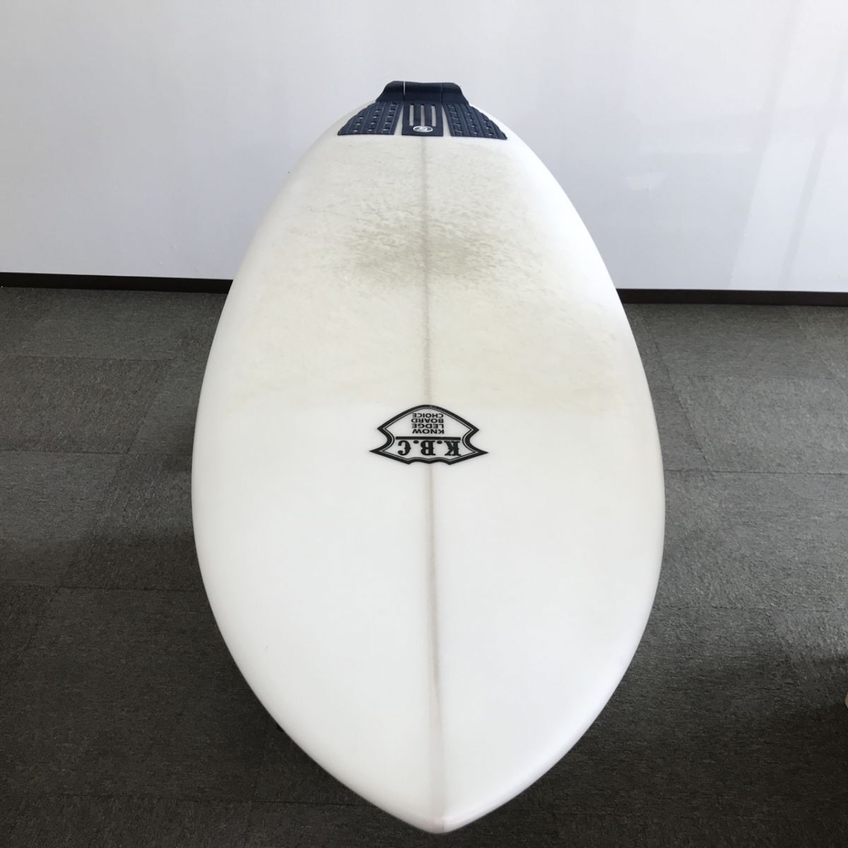 【直接取引】ショップオリジナル Knowledge Board Choice サーフボード 6'4”x21x2518 39 全長 約 193㎝[C2517]の画像3