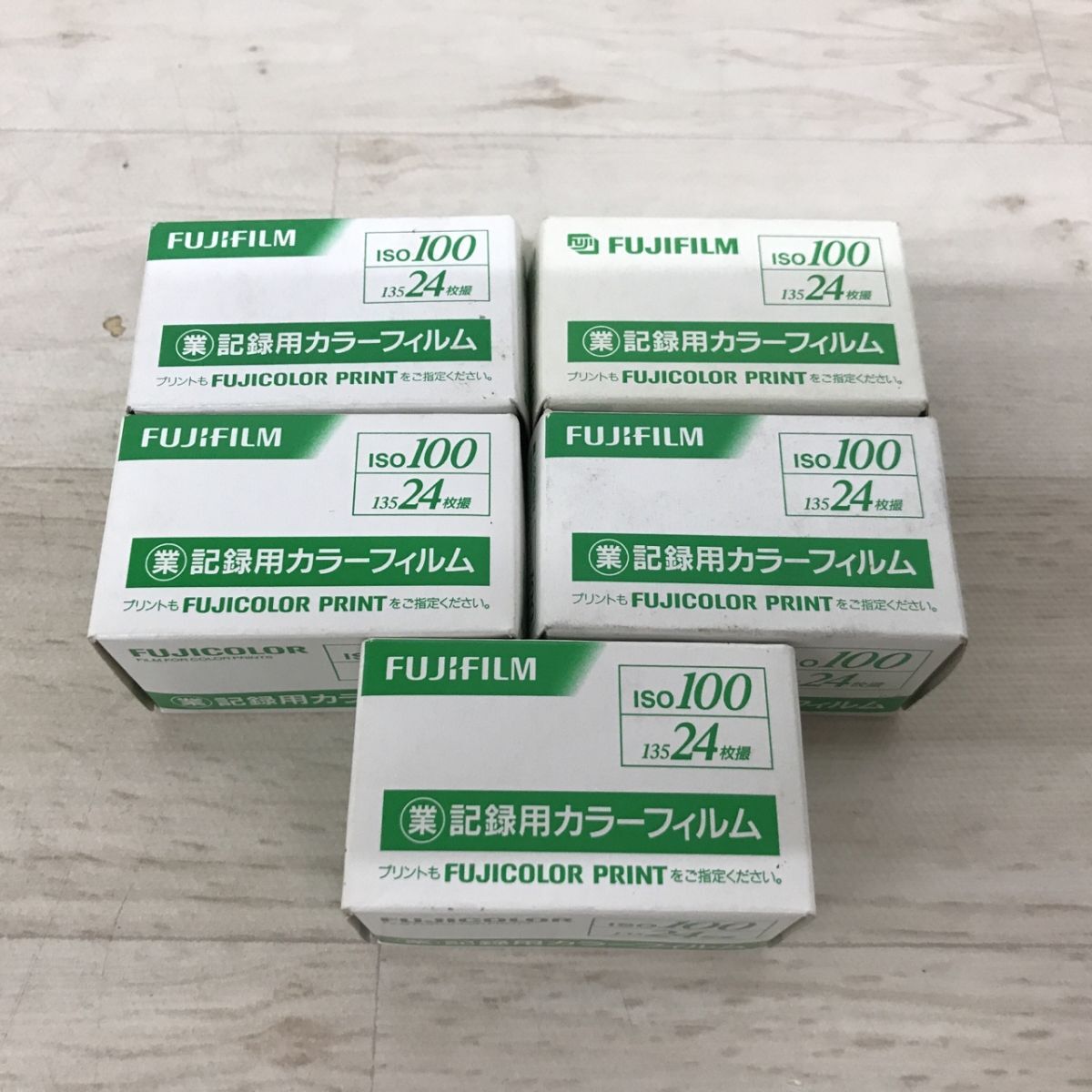 現状品 FUJIFILM フジフィルム 記録用カラーフィルム ISO100 24枚撮り 期限切れ 未開封5本[C3026]_画像1