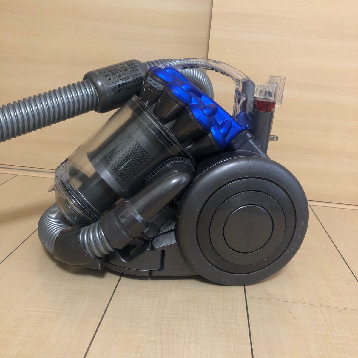 dyson ダイソン 電気掃除機 DC26 _画像4