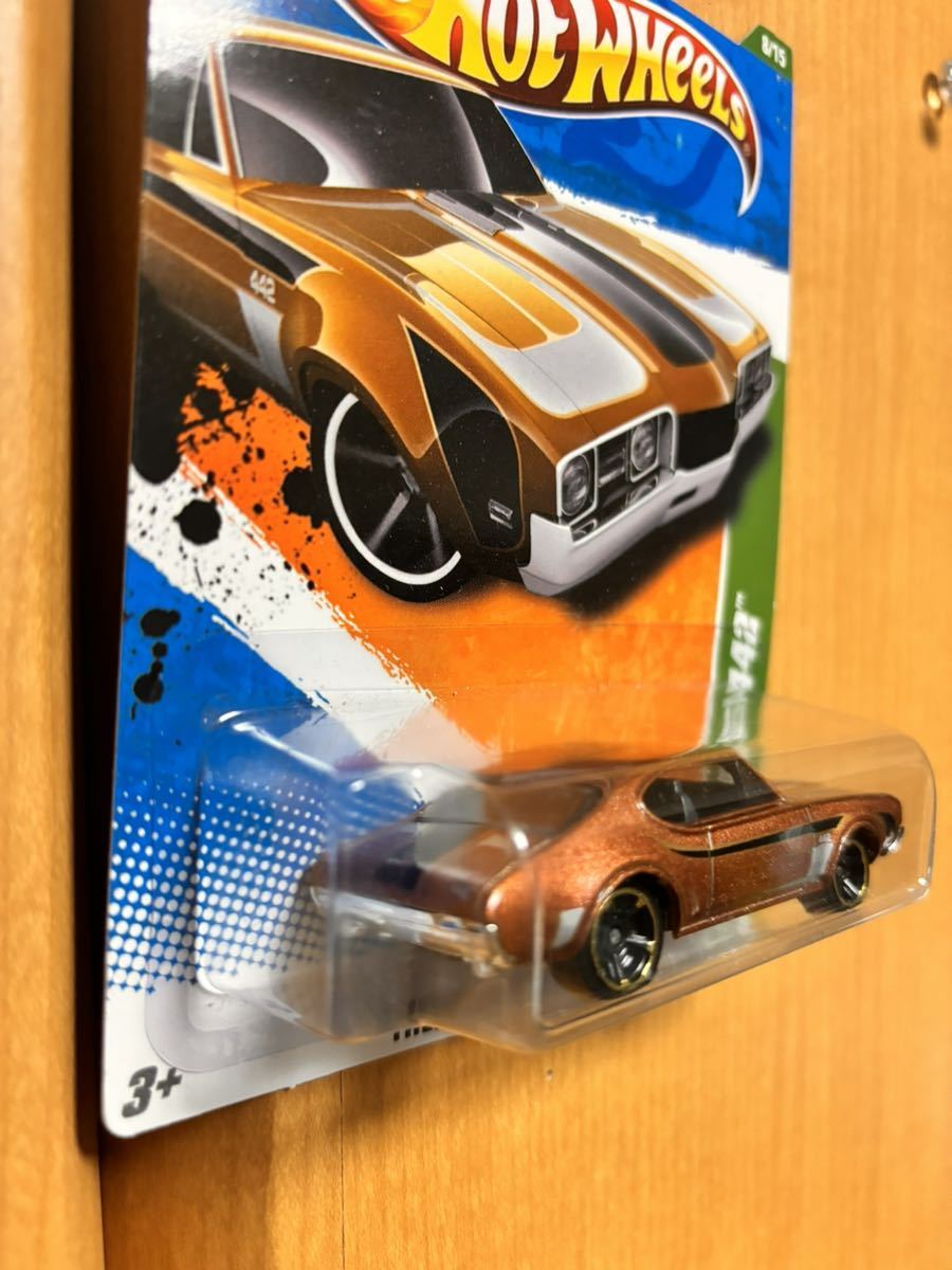 Hot Wheels TREASURE HUNT SERIES '66 OLDS 442 ホットウィール _画像3