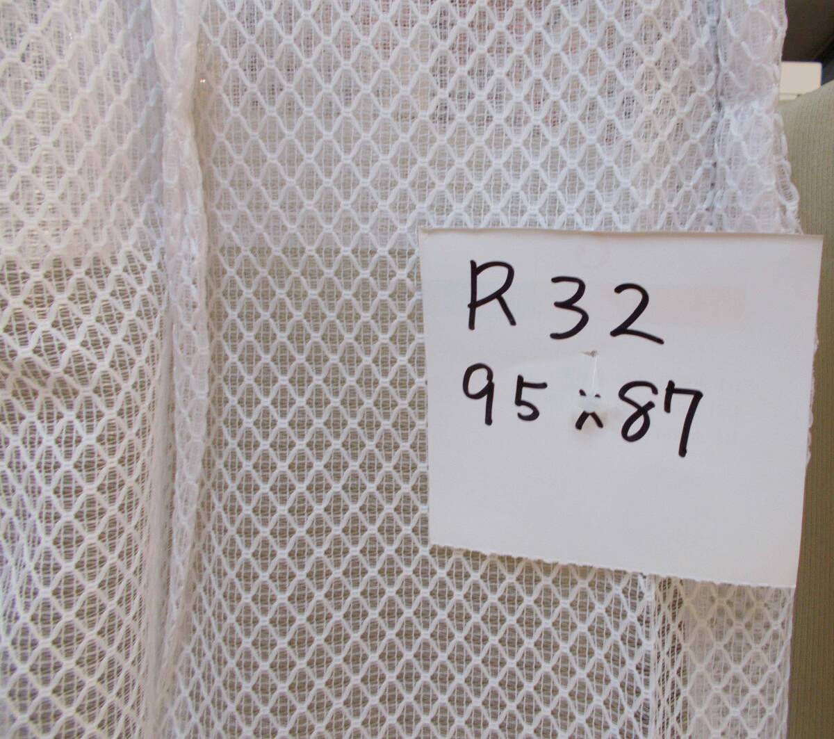 レースカーテン　巾95×高さ87cm ハンパ品処分　在庫処分　R32_画像1