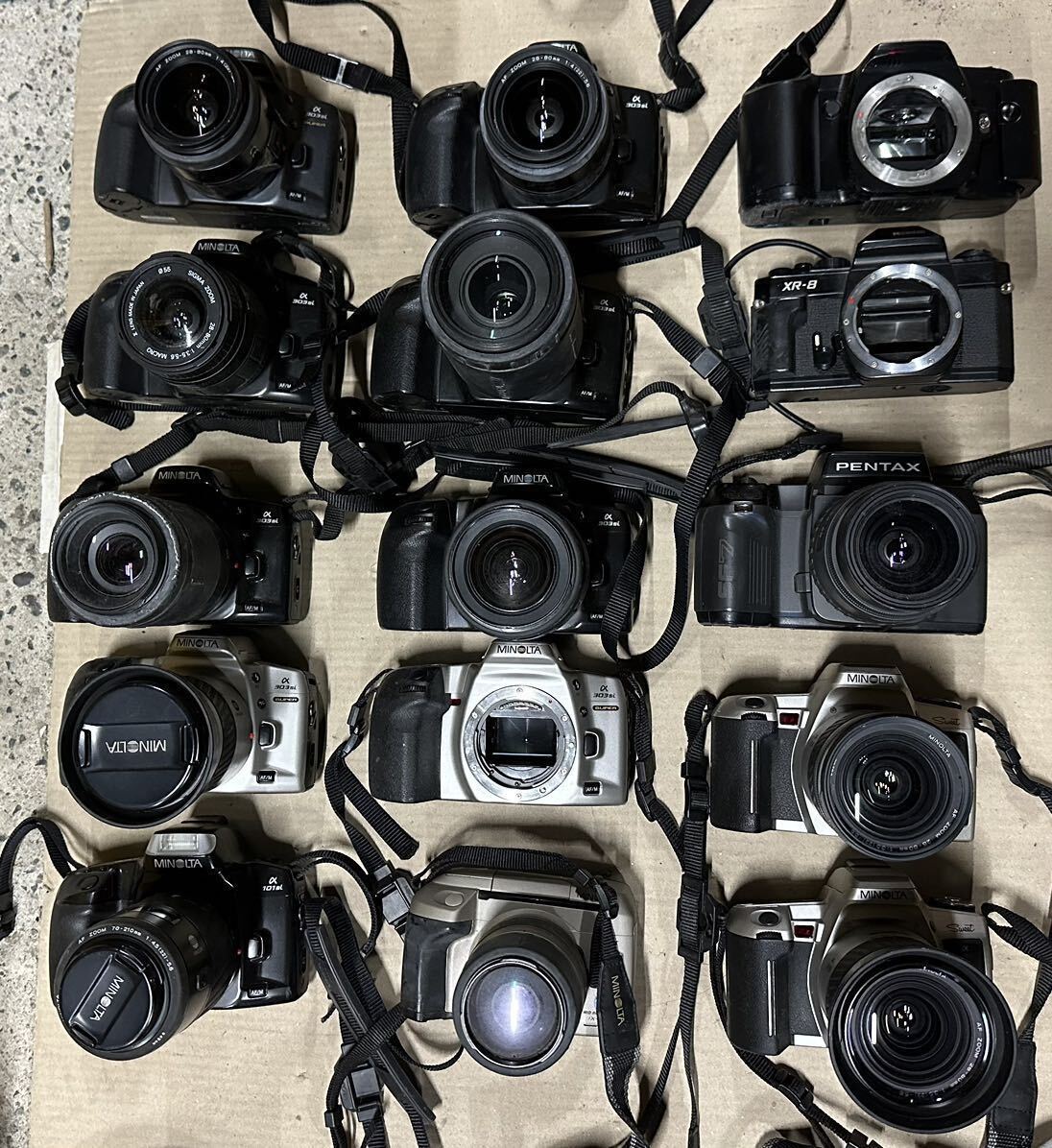 (M2#)フィルムカメラ ミノルタ303si OLYMPUS SC35 ペンタックスSF7 RICOH XR-8 など まとめて15台 ジャンク品扱い_画像2