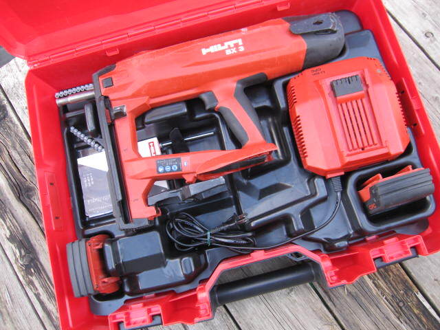 ☆使ってください。HILTI ヒルティ 充電式鋲打機 BX-3-ME02 充電器 バテッリー付属　中古☆_画像10