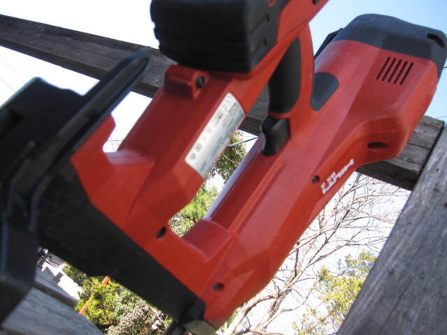 ☆使ってください。HILTI ヒルティ 充電式鋲打機 BX-3-ME 充電器 バテッリー付属 中古☆の画像1