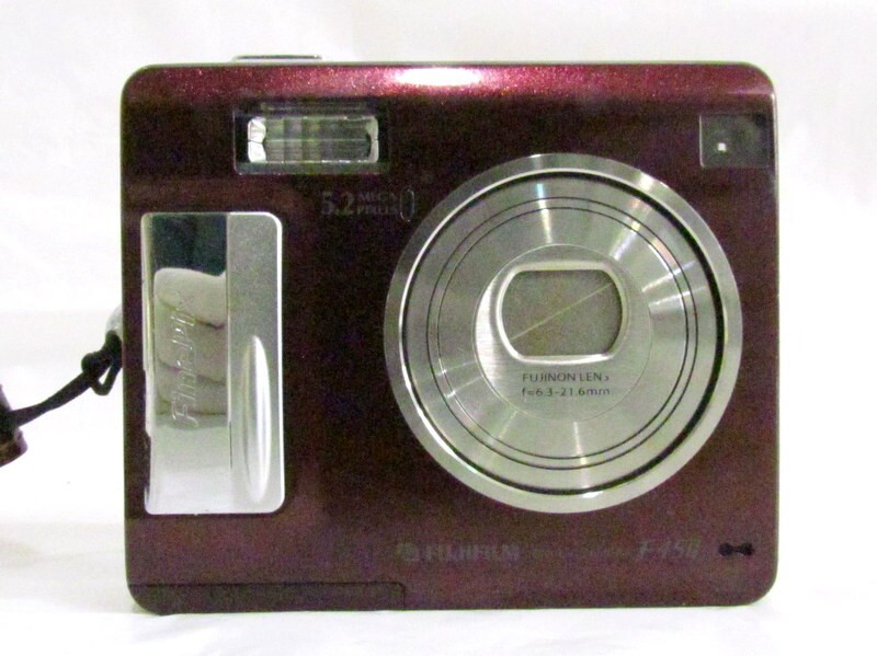 1000円スタート コンパクトデジタルカメラ FUJIFILM 富士フィルム FinePix F450 ワインレッド バッテリーパック付属 2 X9023_画像2
