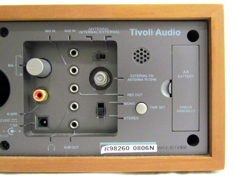 1000円スタート ラジオ Tivoli Audio チボリオーディオ Model Three FM/AM 木製 通電動作確認済 箱 取扱説明書付き 12 △T9010_画像7