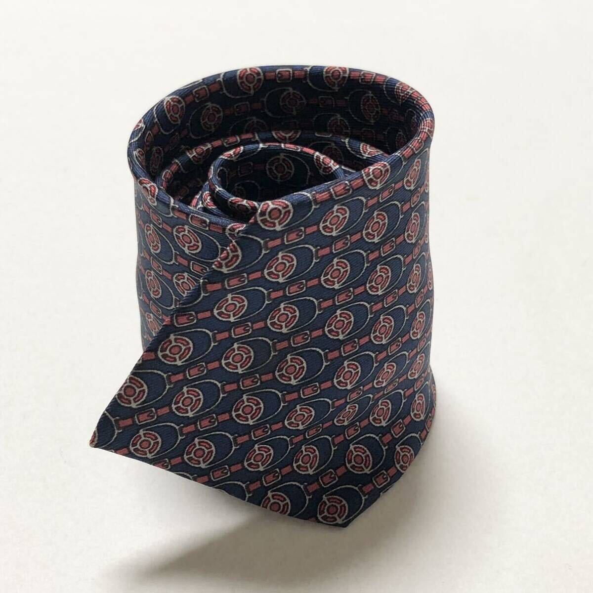 HERMES エルメス ネクタイ あぶみ 鐙 馬具 総柄 シルク100 HERMES エルメス ネクタイ あぶみ 鐙 馬具 総柄 シルク100