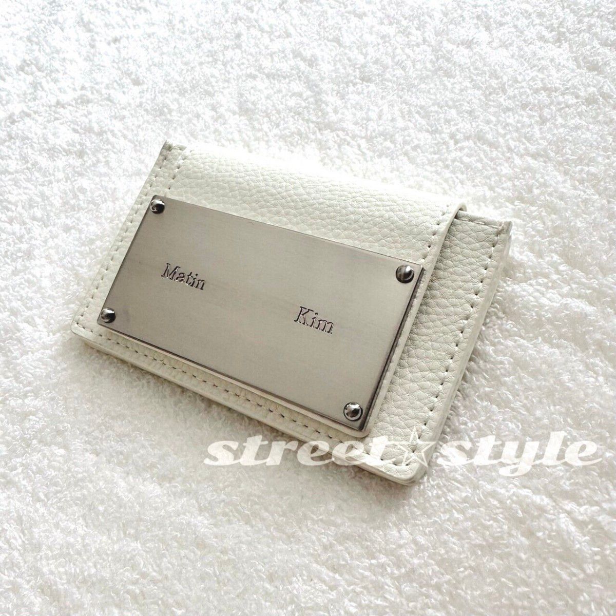 マーティンキム Matin Kim カードケース カード入れ ミニ財布 白 マーティンキム Matin Kim カードケース カード入れ ミニ財布 白