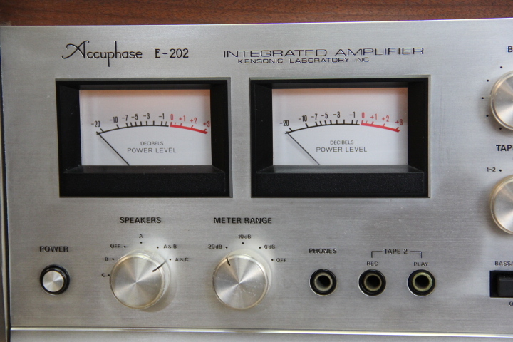Accuphase Accuphase pre-main amplifier E-202/ Junk electrification only verification present condition goods (C586)