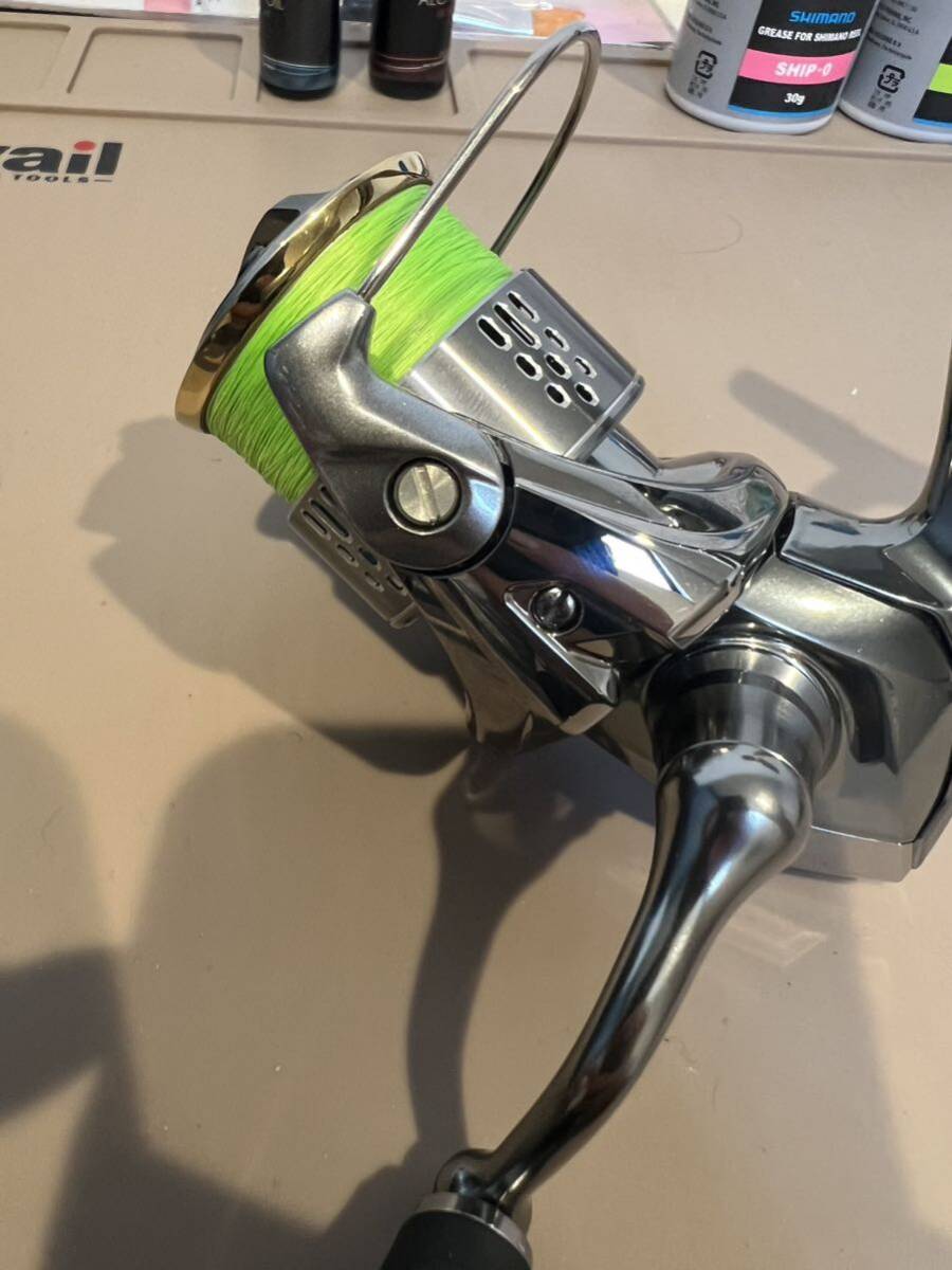 SHIMANO シマノ 18 ステラ c2000s 美品_画像2