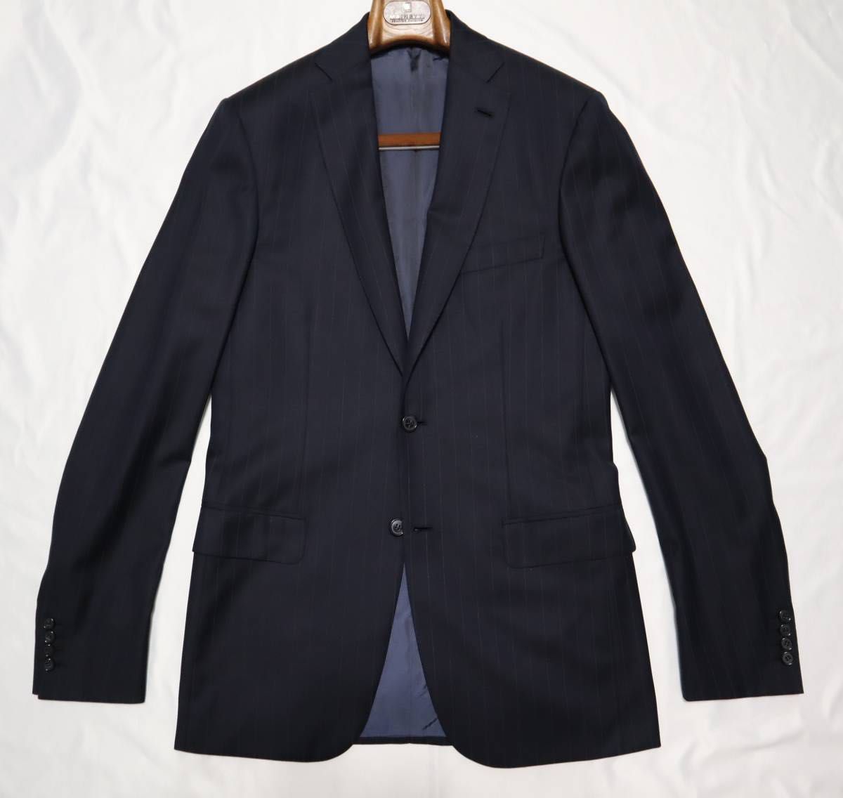 ブリオーニ ダークネイビー メンズ ストライプスーツ Brioni ブリオーニ ダークネイビー メンズ ストライプスーツ Brioni