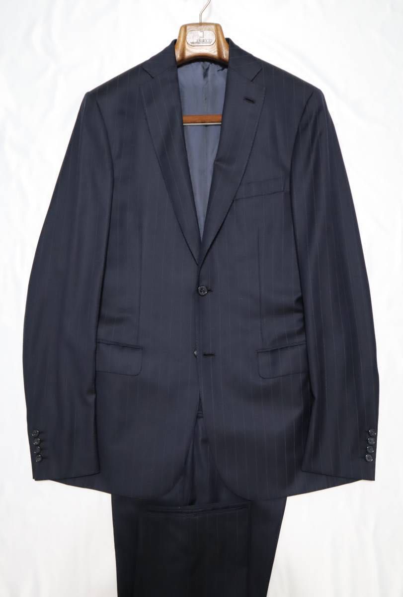 ブリオーニ ダークネイビー メンズ ストライプスーツ Brioni ブリオーニ ダークネイビー メンズ ストライプスーツ Brioni