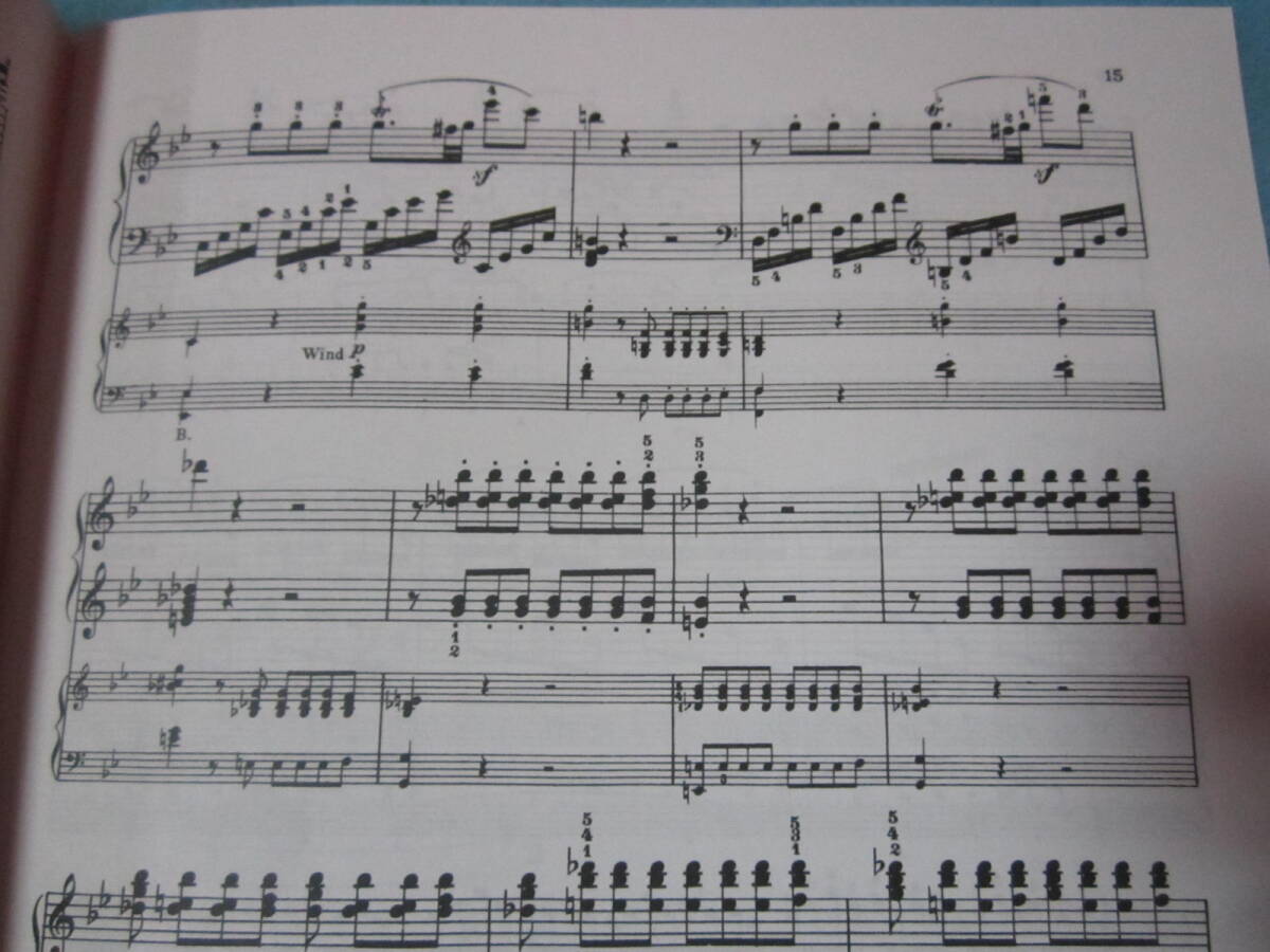 ｍ　輸入ピアノ用楽譜　　Concerto No. 2 in Bb, Op. 19: Piano Duet　２ピアノ4ハンド　ピアノ・デュエット　ベートーヴェン_画像3
