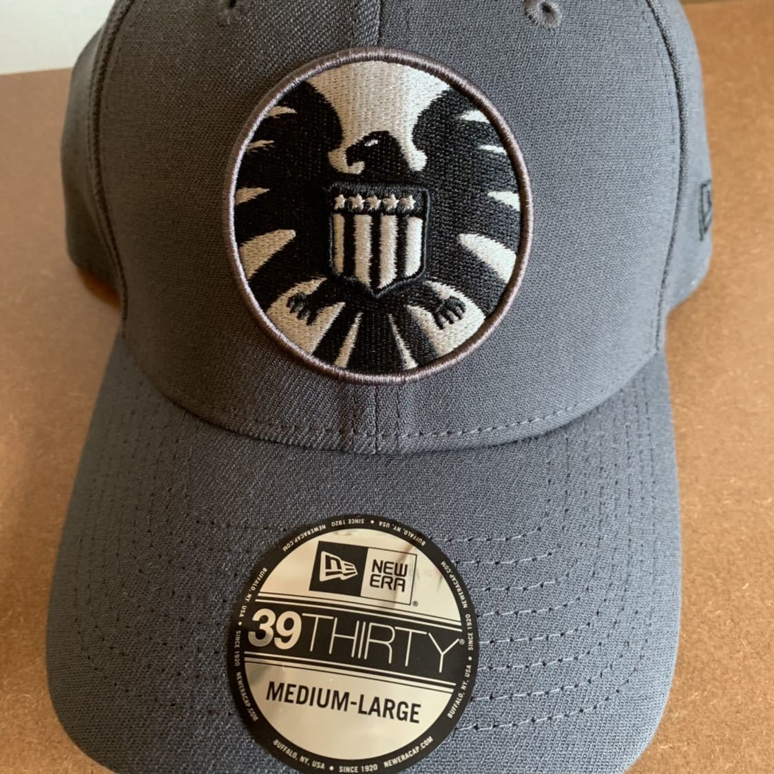 MARVEL Agent of S.H.I.E.L.D New Era 3930 Flex Fit SHIELD キャプテン・マーベル シールド 映画着モデル グレー 39Thirty アベンジャーズ_画像5