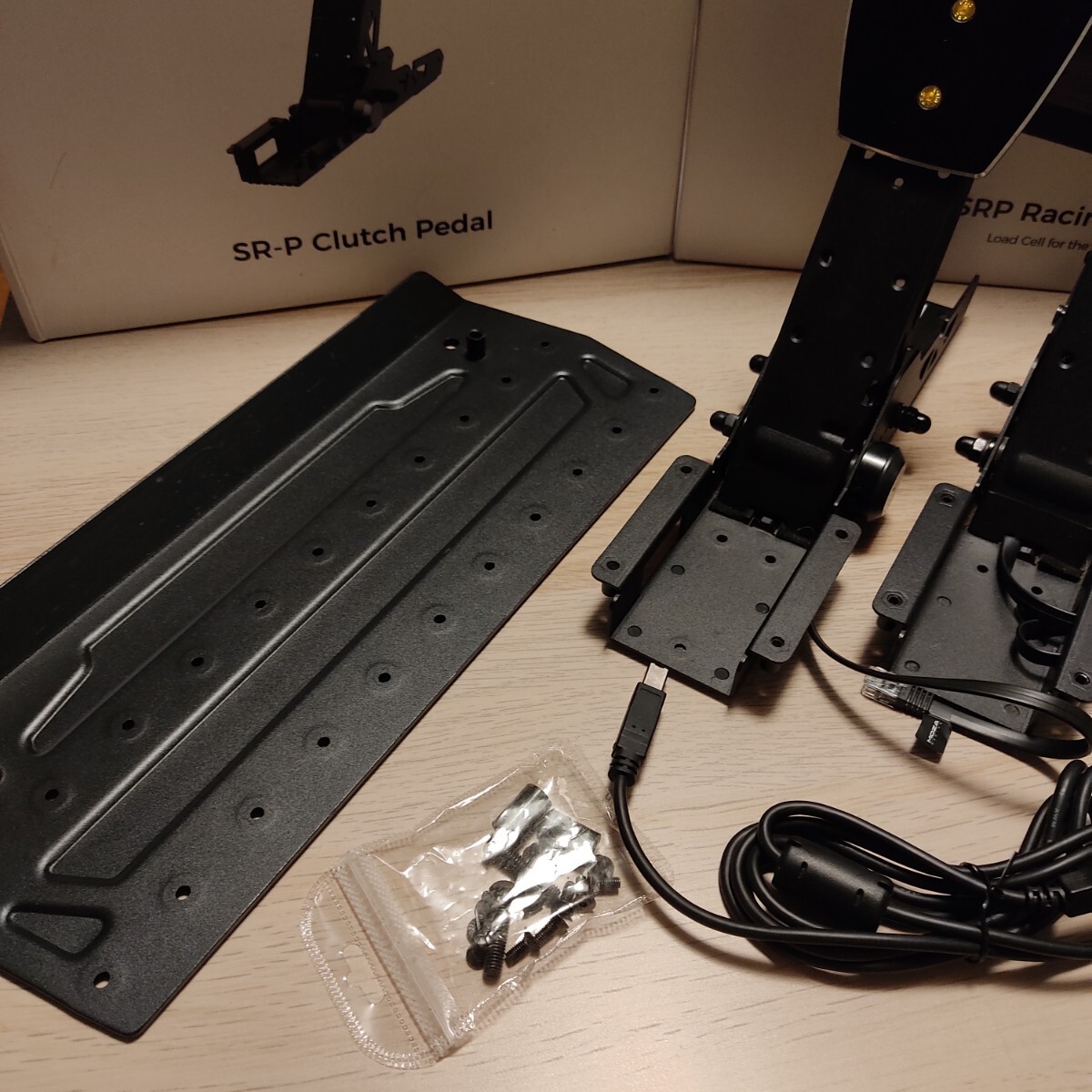 Moza Racing SRP Load cell Pedal Kit + クラッチ セット PC レースシム ゲームコントローラー 実用品の画像4