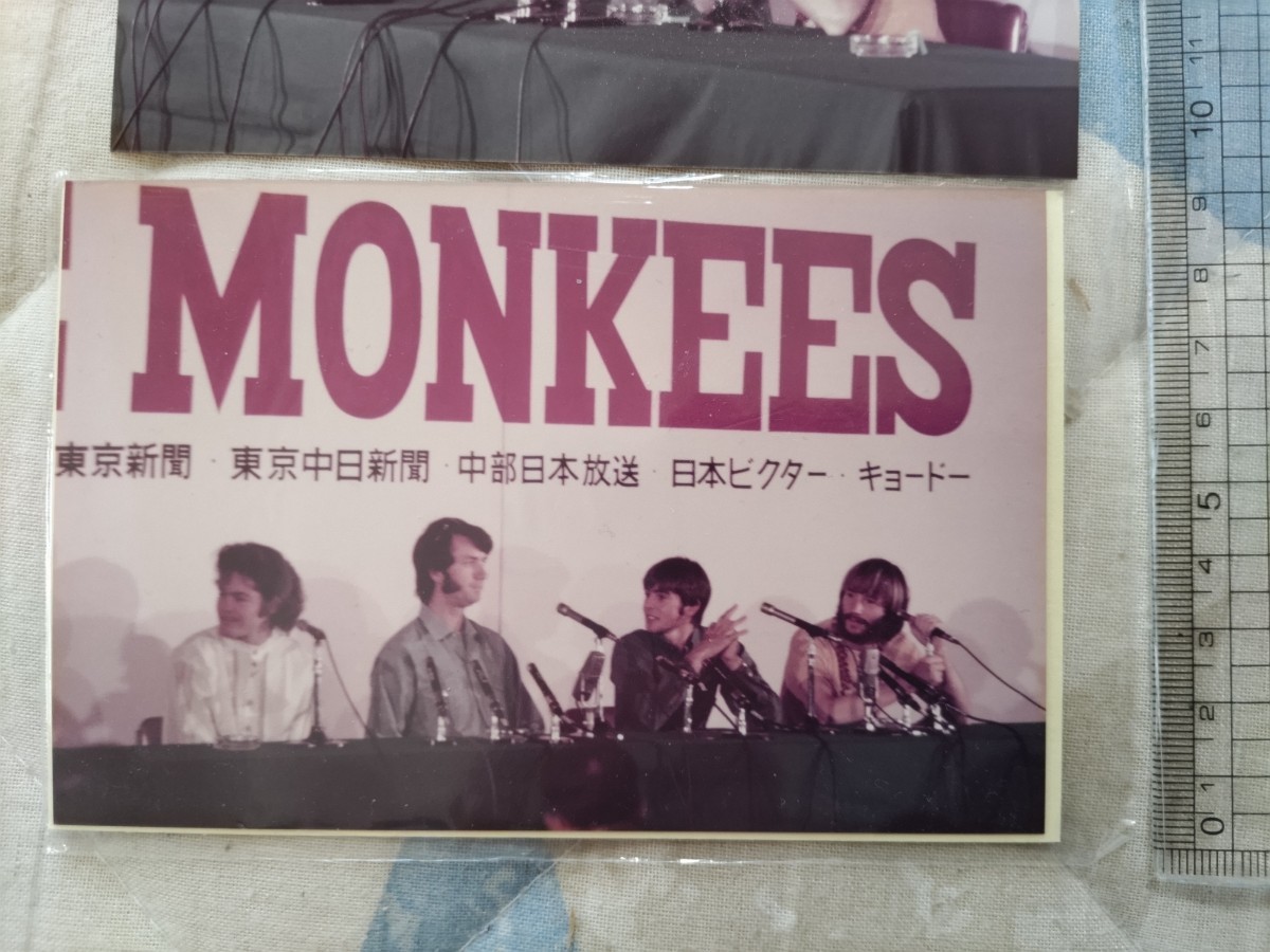 即決★「ザ・モンキーズ」THE MONKEES 1968年来日記者会見 生写真ブロマイド２種３枚の画像4