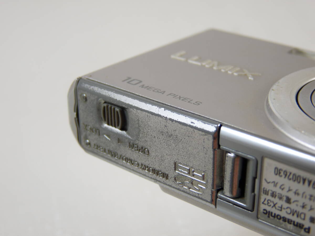 【難あり】Panasonic LUMIX DMC-FX37 1070万画素CCD 2008年8月発売_画像9