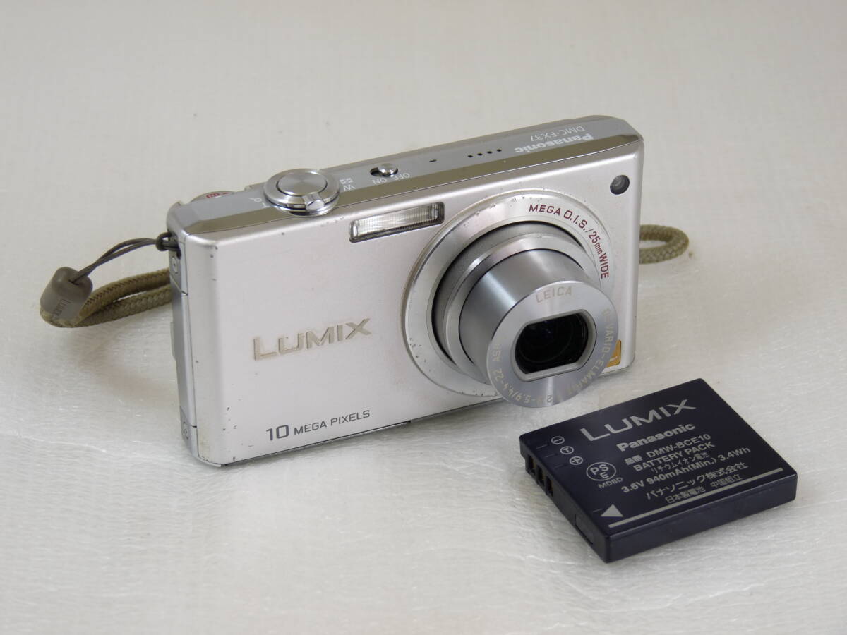 【難あり】Panasonic LUMIX DMC-FX37 1070万画素CCD 2008年8月発売_画像1