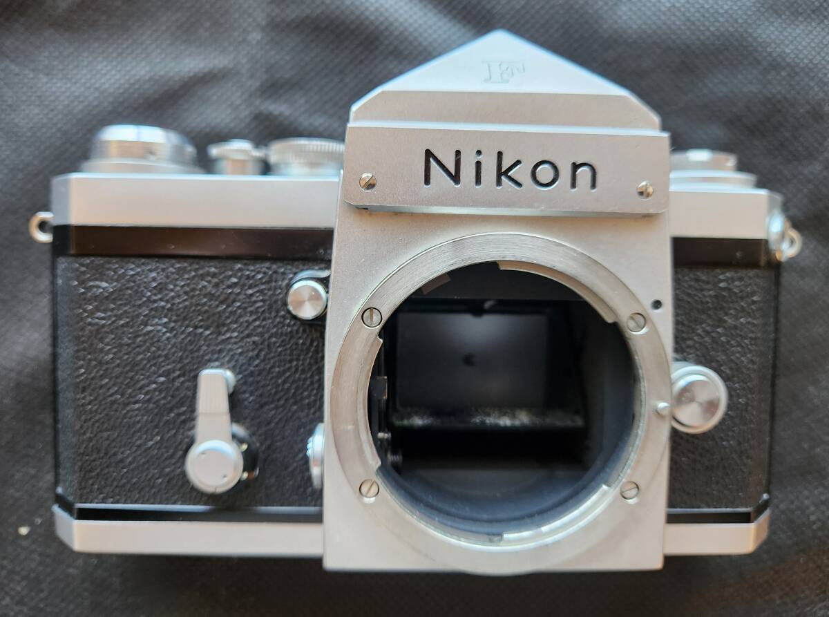 中古品　ニコン F 35mm 　 Nikon F　接写レンズ、レンズフード付き _画像5
