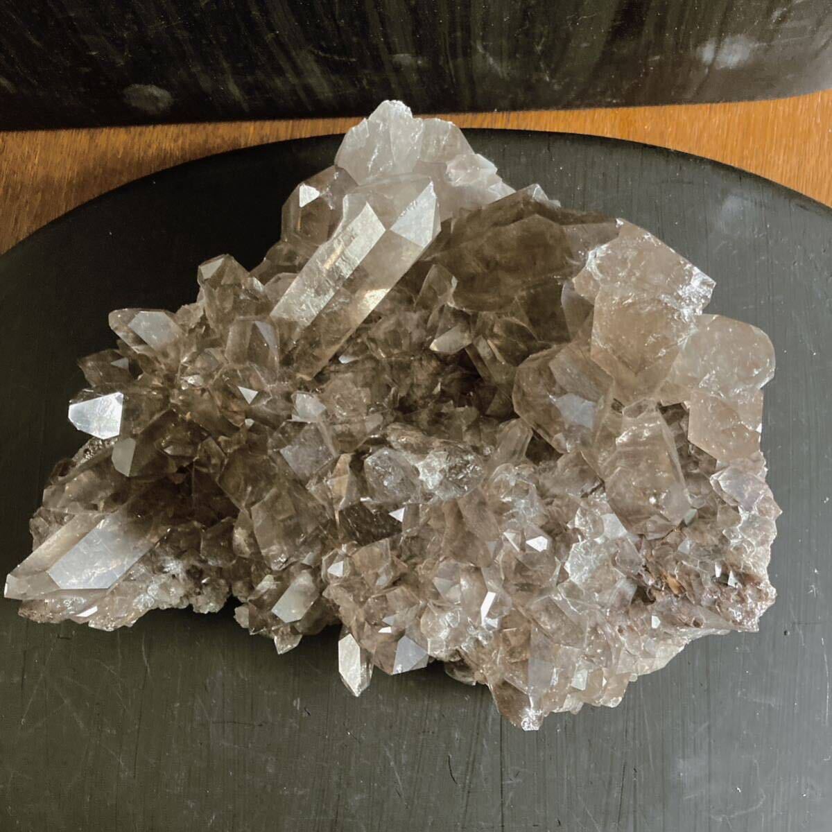 3kg超 スモーキークォーツ 煙水晶 原石 天然石 鉱物 標本 クラスター 淡色 ヒマラヤ産表記ありますが…の画像9
