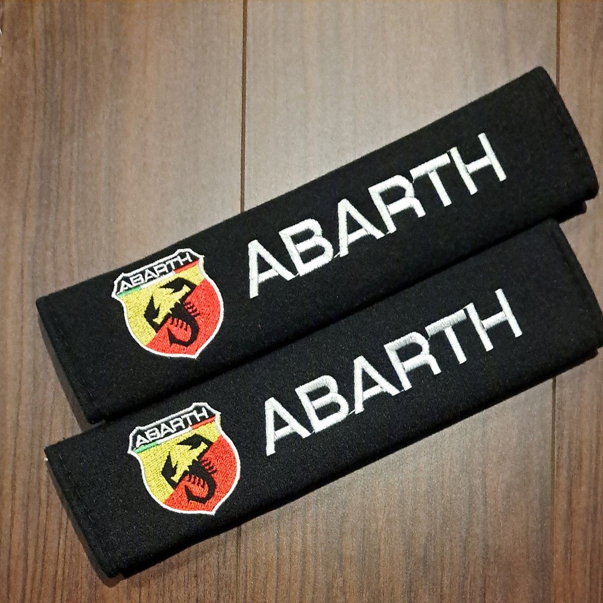 ABARTH アバルト シートベルトカバー　シートベルトパッド　2本セット　ブラック　黒